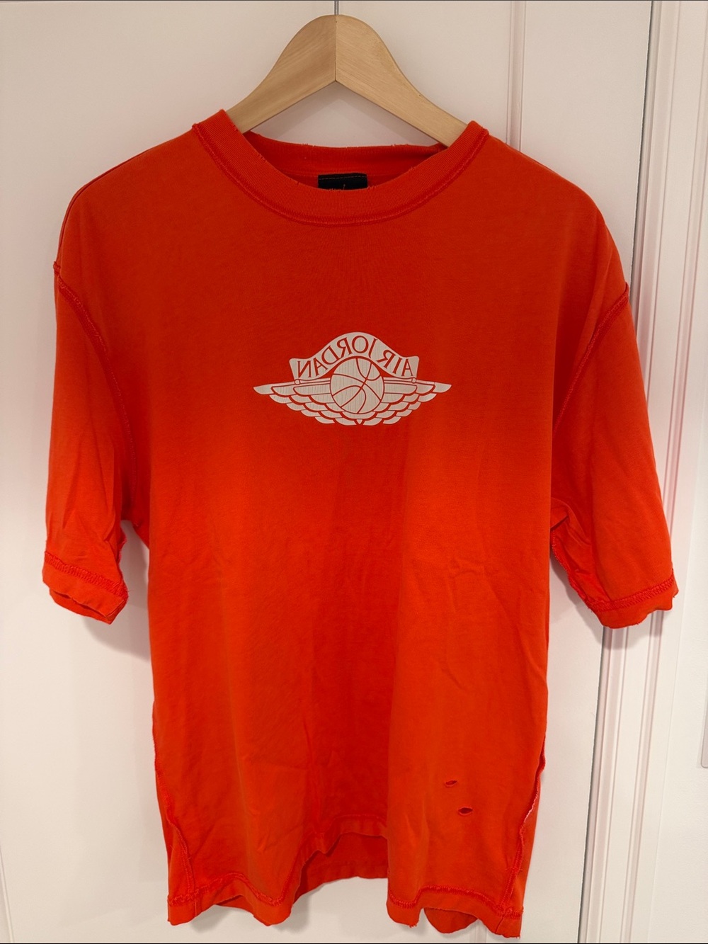Jordan red Short-Sleeve Graphic Tee with White Logo Medium
